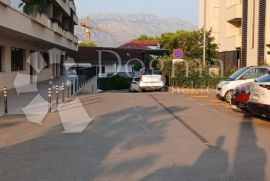 Jednosoban stan na Mejašima s dizajnerskim namještajem, Split, Flat