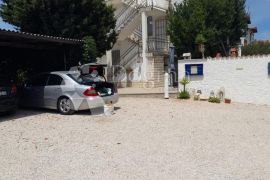 Prodaja kuće Murter - Jezera, 8 apartmana, Murter, Famiglia