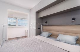 Trogir  komforan dvosoban južne orijentacije -73m2, Trogir, Apartamento