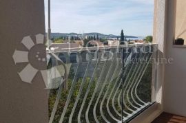 Trogir  komforan dvosoban južne orijentacije -73m2, Trogir, Apartamento