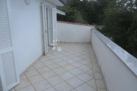 Dramalj, etaža 123 m2, parking, prodaja, Crikvenica, Stan