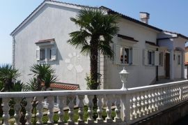 Atraktivna villa sa pogledom na more -najam, Opatija - Okolica, Kuća