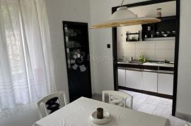 Etaža starinske vile u blizini mora!, Crikvenica, Appartment