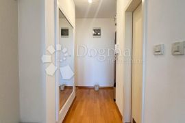 Zagreb, Vinogradska, luksuzan penthouse 115 m2 s parkirnim mjestom i garažom, Zagreb, Kвартира