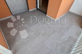 RIO KANTRIDA 1S+DB GARAŽA, Rijeka, Appartement