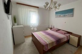 Apartman s vrtom,blizu mora i centra,  Pakoštane, Pakoštane, Appartamento