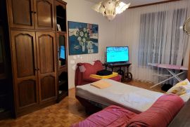 Apartman 80m od mora, Novi Vinodolski, Appartment