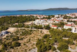 BRODARICA-ATRAKTIVNO GRAĐEVINSKO ZEMLJIŠTE, Šibenik - Okolica, Land