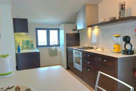 Martinkovac 3s + db -najam, Rijeka, Appartment