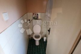 Kuća sa 879m² okućnice u centru Krapine!, Krapina, Ev