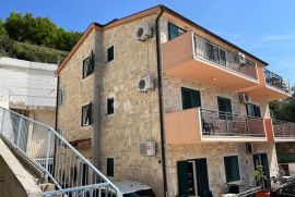 Samostojeća Villa s 9 apartmana - Nemira !!!, Omiš, Casa