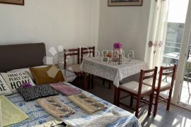 Samostojeća Villa s 9 apartmana - Nemira !!!, Omiš, Casa