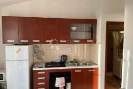 Samostojeća Villa s 9 apartmana - Nemira !!!, Omiš, Casa