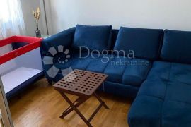 APARTMAN U PRIZEMLJU, 2S+DB,  SA OKUĆNICOM I PARKINGOM, Krk, Διαμέρισμα