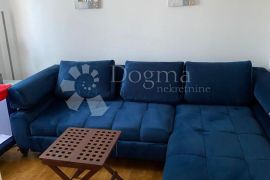 APARTMAN U PRIZEMLJU, 2S+DB,  SA OKUĆNICOM I PARKINGOM, Krk, Διαμέρισμα