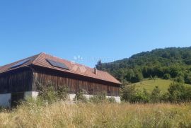 Imanje u Vrbovskom,  kuće,  šuma i livade., Vrbovsko, Casa