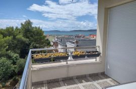 BRODARICA - TROSOBNI APARTMAN S POGLEDOM NA MORE, Šibenik - Okolica, Stan