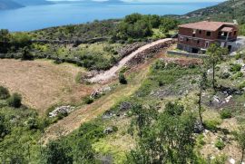 Građevinsko zemljište na istočnoj obali Istre, Kršan, Land