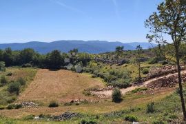 Građevinsko zemljište na istočnoj obali Istre, Kršan, Arazi