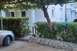 NAMJEŠTEN APARTMAN VRSI MULO 120 M OD MORA, Nin, Διαμέρισμα