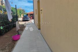 250m2 Samostojeća Kuća (300m od mora), Povljana, Povljana, Famiglia