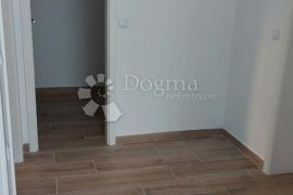 Kuća na Pagu, Mandre, PRILIKA! Dva apartmana, Pag, Haus