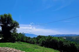 GRAĐEVINSKO ZEMLJIŠTE SA IDEJNIM PROJEKTOM, Vinodolska Općina, Γη