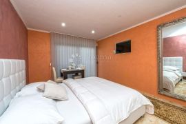 HOTEL NOVIJE GRADNJE SA 33 SOBE U BLIZINI MORA, Nin, Propriedade comercial