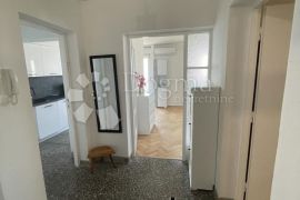 Sunčani stan za najam, Rijeka, Appartement