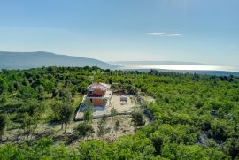 EKSKLUZIVNA VILA S BAZENOM NA OSAMI BLIZU MORA!, Marčana, Maison