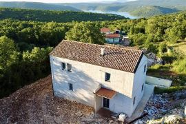 KUĆA SA PREKRASNIM POGLEDOM NA MORE, Marčana, Kuća