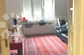 Stan u centru grada 80m2- s parkingom u dvorištu!!, Zagreb, Apartamento