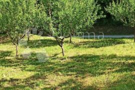 Zemljište sa dozvoljenom gradnjom objekta do 100m² nadomak Zaboka, Zabok, أرض