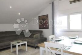 Centar-45m2,1s+db kompletno adaptiran sve NOVO!!, Rijeka, Appartamento