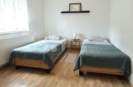 Vrhunska kuća s pet apartmana, Zagreb, بيت