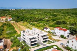 PETRČANE - LUKSUZAN STAN S1 U PRIZEMLJU S VRTOM I BAZENOM, Zadar - Okolica, Apartamento