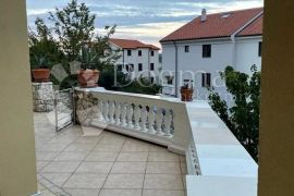 MALI LOŠINJ-NEREZINE PREKRASAN  PREMIUM APARTMAN 70 METARA OD MORA, Mali Lošinj, Διαμέρισμα