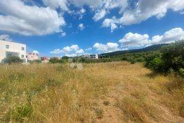 Predivno građevinsko zemljište sa pogledom na more, Vodice, Terreno