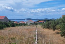 Predivno građevinsko zemljište sa pogledom na more, Vodice, Terreno