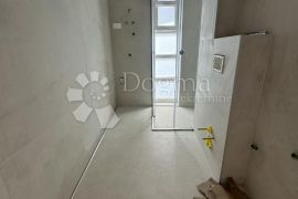 TROSOBAN STAN NA TOP LOKACIJI! - S2 - Zgrada A, Biograd Na Moru, Appartment