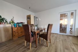 Prava prilika, trosoban stan u Okrugu Gornjem s pogledom na more!!!!!, Okrug, Apartamento