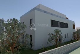 PENTHOUSE NA DRUGOM KATU ZGRADE, 250 m OD MORA, Vodice, Kвартира