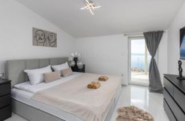 OPATIJA, 85m2, POGLED, BAZEN, PARKING, Matulji, Wohnung