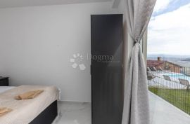 OPATIJA, STAN S POGLEDOM, ukupno 153 m2, Matulji, Appartement