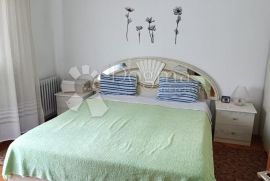 ZADAR - BILI BRIG - VELIKI STAN S TRI SPAVAĆE SOBE, Zadar, Appartement