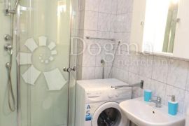 Samo kod nas ! Mali stan, 50 m od mora, rijetkost !, Opatija, Appartement