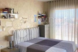 *NOVA CIJENA* Luksuzni stan s podzemnom garažom u centru Rovinja, Rovinj, Flat