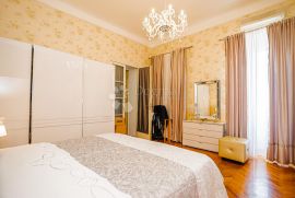 Centar 121m2 4skl prvi kat Porto Baroš na dlanu!!, Rijeka, Apartamento