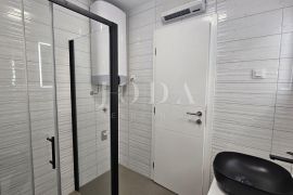 Crikvenica, novogradnja u prizemlju, Crikvenica, Appartement