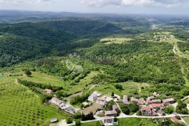 PREDIVNA KAMENA KUĆA S BAZENOM I POGLEDOM NA MORE, Buje, Maison